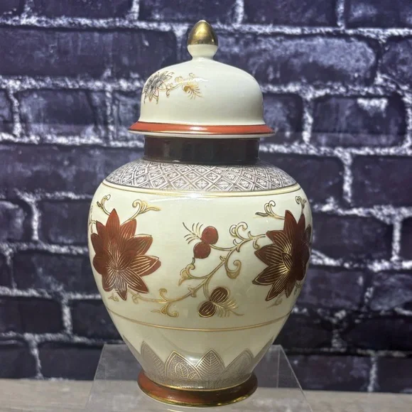 Andrea by Sadek Cream and Gold Ginger Jar - Picture 1 of 6